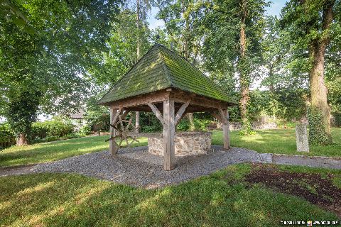Gemeinde Schärding Bezirk Ried Schlosspark Brunnen (Dirschl Johann) Österreich RI